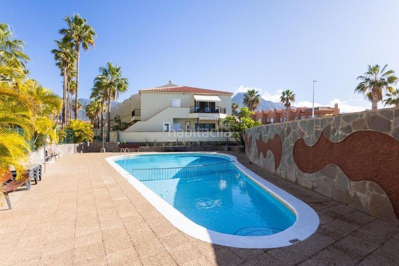 Foto 4ec9bc7e-3fa2-44f0-8e7c-4d20abd5e5b1. Apartament amb aparcament a Playa del Duque Adeje