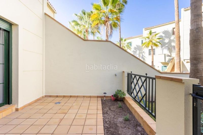 Foto 711ee449-c8d4-484f-bc7f-8e9aec24ea74. Apartament amb aparcament a Playa del Duque Adeje