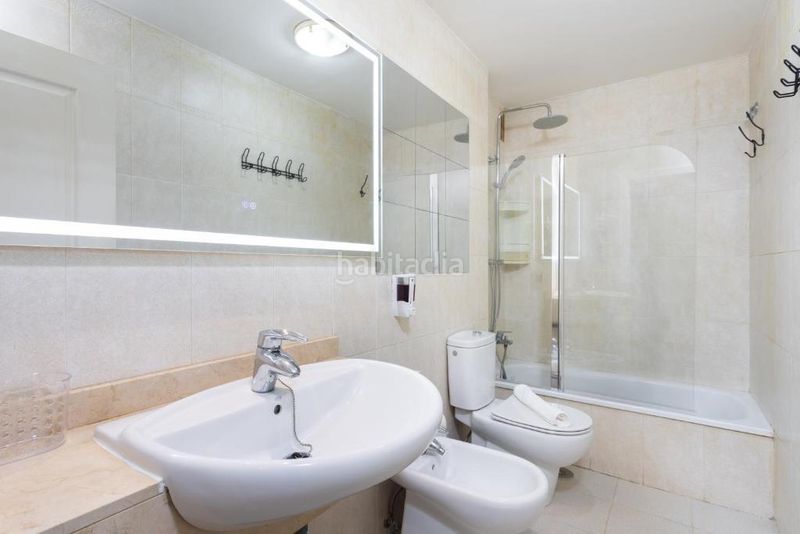 Foto 87435f82-6dc6-4aae-9572-77d59d37e8c1. Apartament amb aparcament a Playa del Duque Adeje