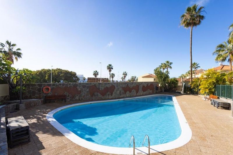 Foto a27271b6-b7fc-4146-9d87-ab86780a3835. Apartament amb aparcament a Playa del Duque Adeje
