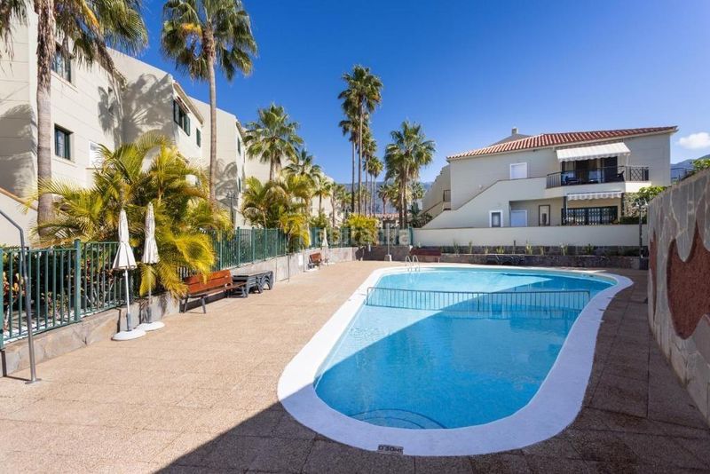 Foto b4b35f02-1109-4711-b06c-60d96fb2d841. Apartament amb aparcament a Playa del Duque Adeje