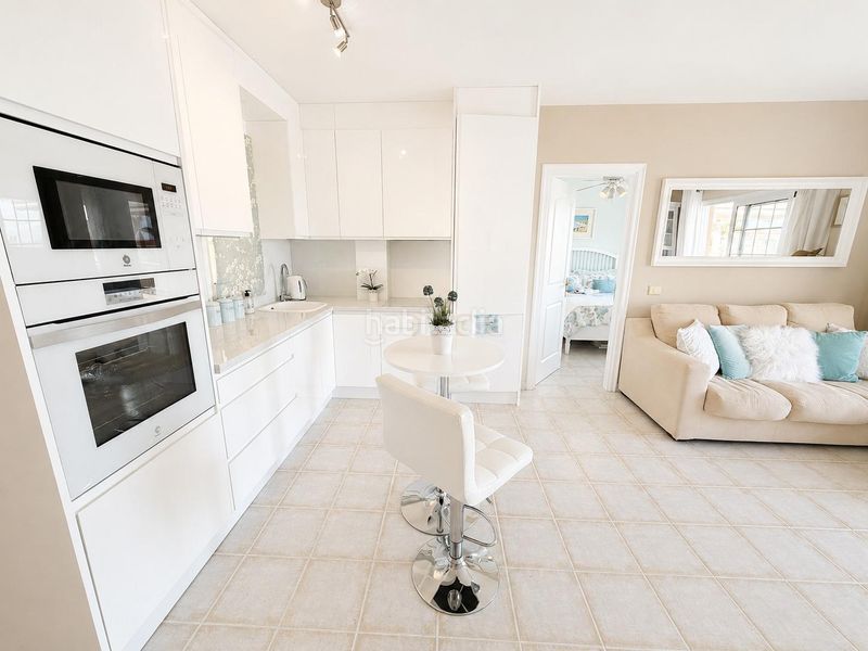 Foto 45a876ba-154a-4f82-bc8d-a1f5d77d6e05. Apartament amb aparcament piscina a Chayofa Arona