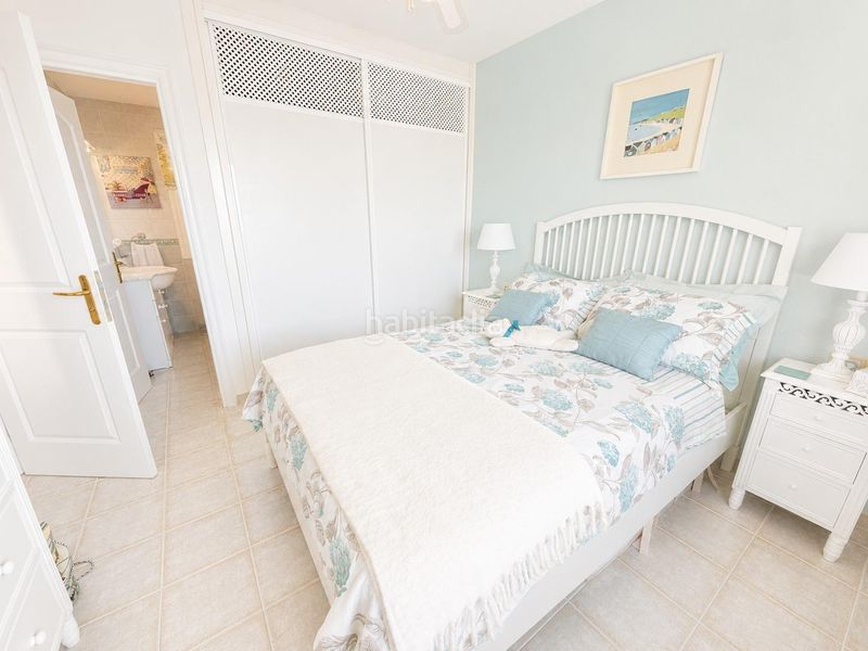 Foto ee0dcd00-9aad-4bcd-a667-8e45580f7797. Apartament amb aparcament piscina a Chayofa Arona