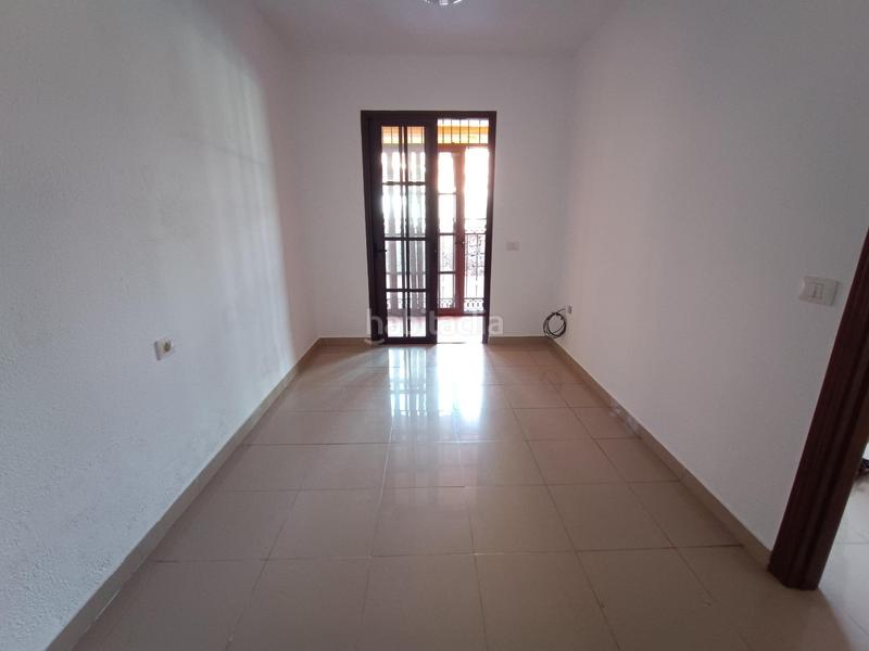 Foto 8bc0cd16-31b4-4c85-bd91-300f54fe8ec1. Apartament amb aparcament piscina a Costa del Silencio Arona