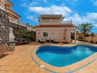 Chalet in Callao Salvaje - Playa Paraíso. Villa independiente con vista mar