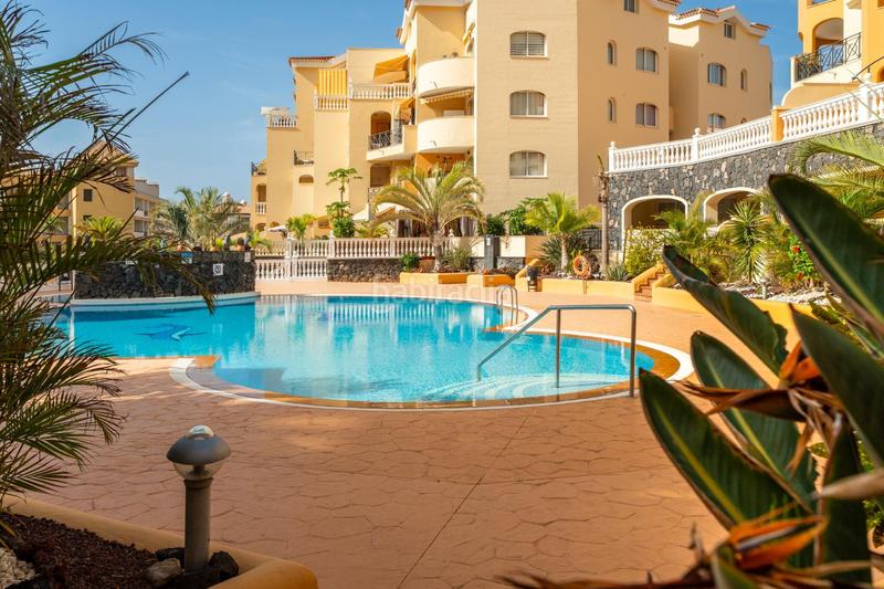 Foto 1b9c3831-d84e-4e67-bc0d-f197adc5ed55. Ático en amsterdam 32 ático dúplex vista mar tu paraíso en las alturas! en Arona