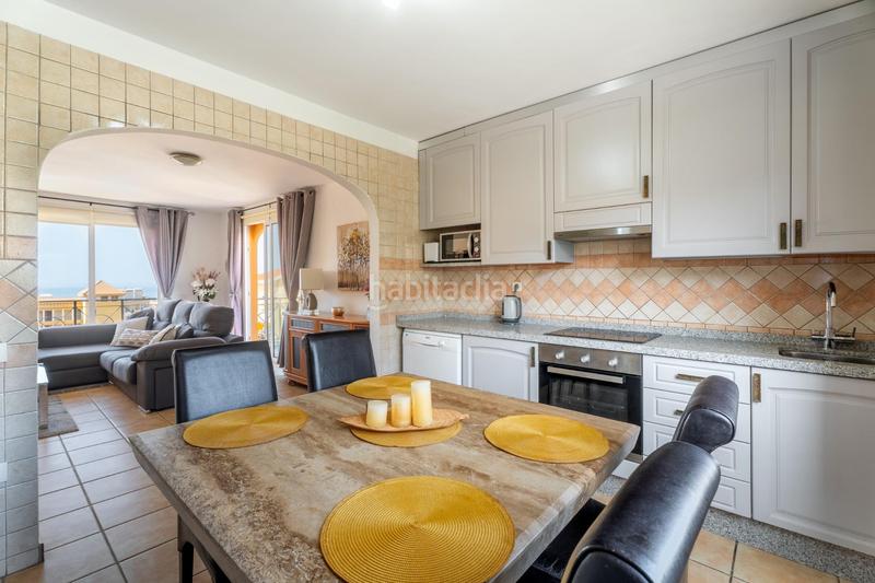 Foto 27344bf3-3d33-43cb-bee5-abc581b56f9c. Ático en amsterdam 32 ático dúplex vista mar tu paraíso en las alturas! en Arona