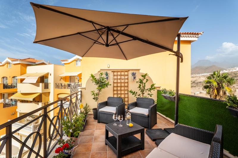 Foto 68025c2f-83aa-4c30-9e15-d326bed929b8. Ático en amsterdam 32 ático dúplex vista mar tu paraíso en las alturas! en Arona