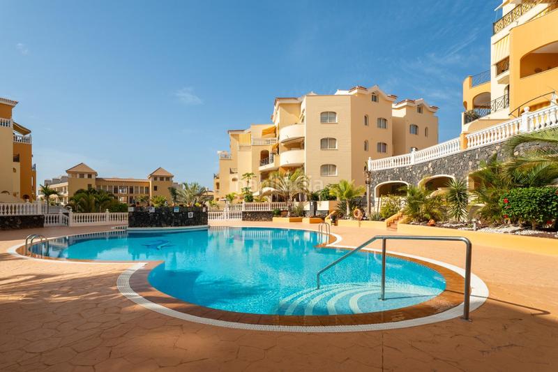 Foto 733e7e96-0ceb-4f3f-b020-6c2313f8e45e. Ático en amsterdam 32 ático dúplex vista mar tu paraíso en las alturas! en Arona