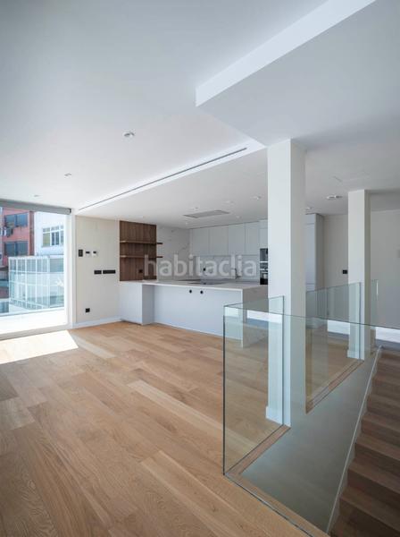 Foto 6183f7e3-a8d0-4350-a5f8-b2203848d22b. Zweistöckige wohnung 186m<sup>2</sup> in rúa do doutor cadaval 18 in Vigo