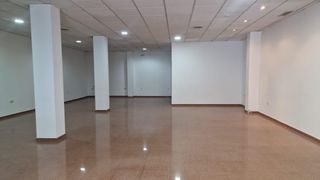 Lloguer Local Comercial  Avenida paz de la. Local comercial en almendralejo  tu oportunidad de negocio!