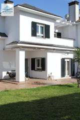 Xalet a Las Vaguadas. Pecioso chalet en la vaguadas para entrar a vivir