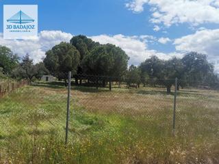 Terreny residencial a Pedanías de Badajoz. Parcela en la ermita de botoa