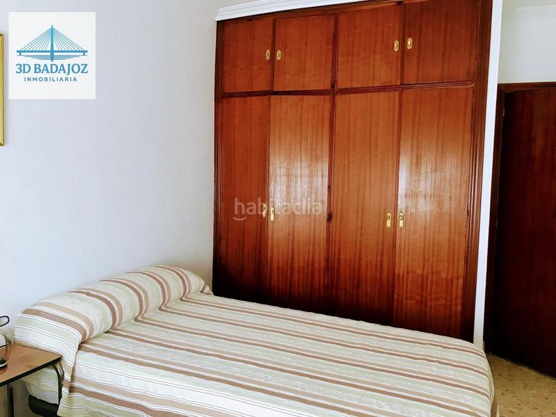 Foto 40573502-7887-4414-a9b7-a575523a80a8. Chalet mit parking pool in Carretera de Sevilla - Los Montitos Badajoz