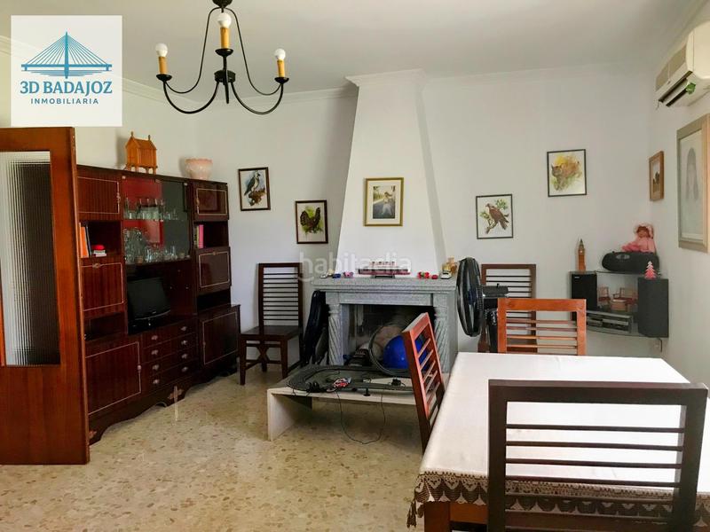 Foto b932f942-1b26-4c4c-a7f7-2670b4bb8c95. Chalet mit parking pool in Carretera de Sevilla - Los Montitos Badajoz