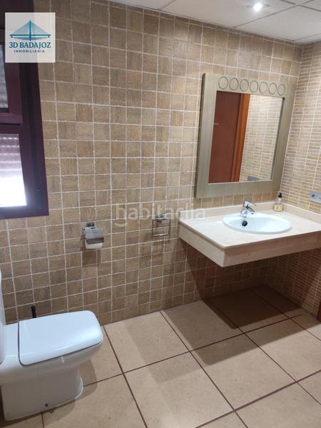 Foto 3198314f-10c4-4975-9f8d-7691da01aaf7. Chalet precioso chalet en residencial san gabriel los montitos en Badajoz