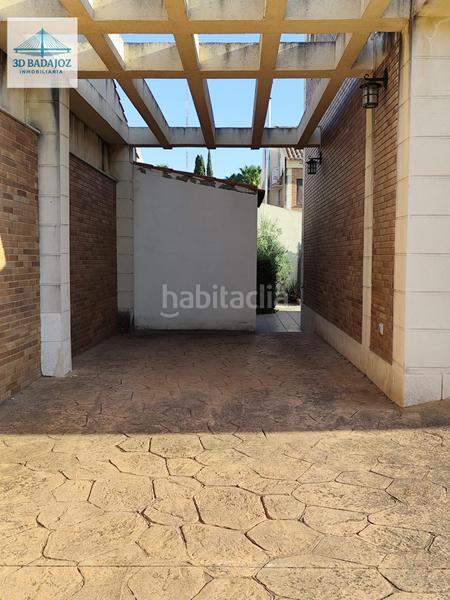 Foto 610af8b1-7f5f-4368-aeb6-fba0642c0ed1. Chalet precioso chalet en residencial san gabriel los montitos en Badajoz