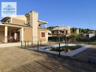 Chalet en Carretera de Sevilla - Los Montitos. Precioso chalet en residencial san gabriel  los montitos