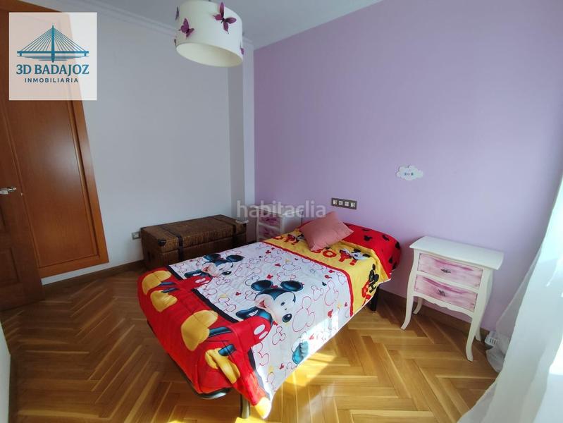 Foto 68d42e6e-b6f2-46c7-8d5f-549fbeadd8e0. Chalet precioso chalet en residencial san gabriel los montitos en Badajoz
