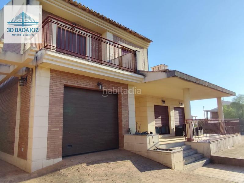 Foto ce812f07-5dcd-4be5-b027-5deee8e3e0fb. Chalet precioso chalet en residencial san gabriel los montitos en Badajoz
