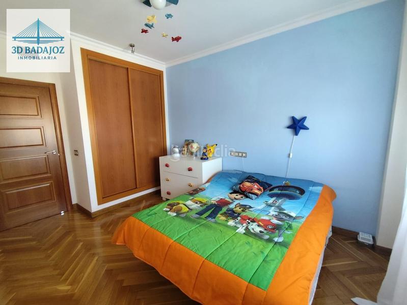 Foto d32b6729-821d-4ae9-86b2-e7309366ed80. Chalet precioso chalet en residencial san gabriel los montitos en Badajoz