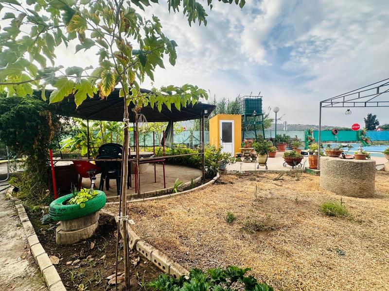 Foto 93bbfa01-b325-488c-b5dd-766a7651538f. Bauernhof mit parking pool in Torremayor