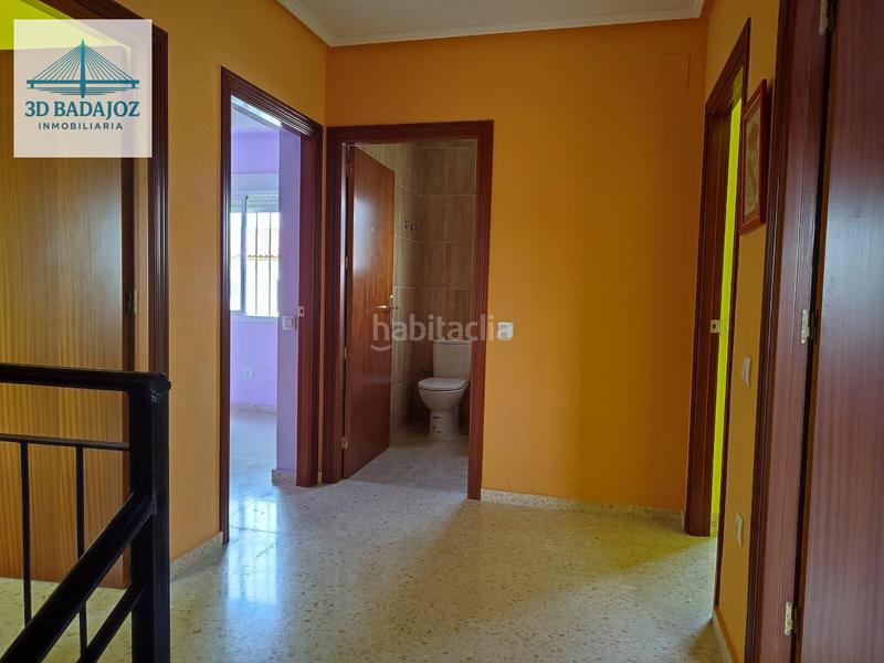 Foto 243491f0-84ab-40c1-84aa-e163d3064f3b. Casa aparellada amb aparcament a Villar del Rey