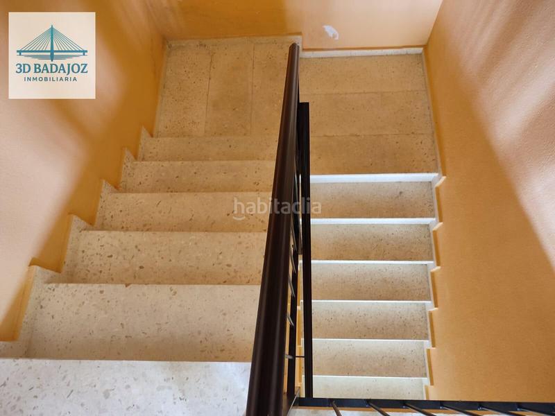 Foto 435c42b2-7761-4eaf-b0e8-96971c745a92. Casa aparellada amb aparcament a Villar del Rey