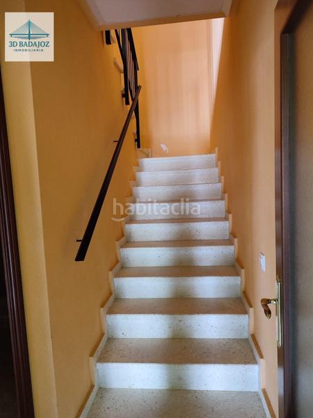 Foto 74330571-96f9-4722-b3f7-e4f677b8c8a2. Casa aparellada amb aparcament a Villar del Rey