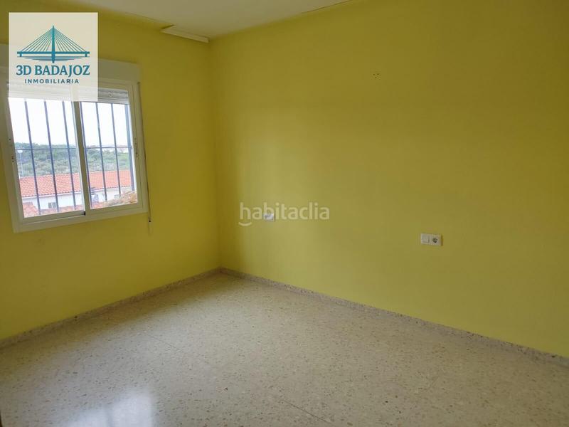 Foto 7565ee19-1dcd-47e0-9574-6daf026c7402. Casa aparellada amb aparcament a Villar del Rey