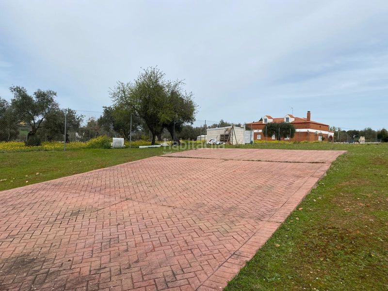 Foto a080d981-e136-4abb-8b37-20ef7c8230e8. Finca rústica a Valverde de Mérida