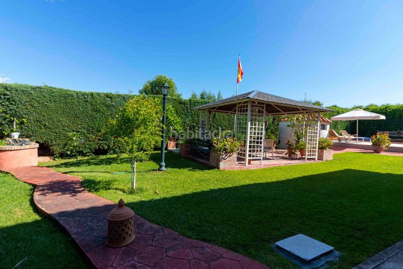 Foto daa10608-5be2-4865-b261-2f2db33fec53. Xalet amb calefacció aparcament piscina a Carretera de Sevilla - Los Montitos Badajoz