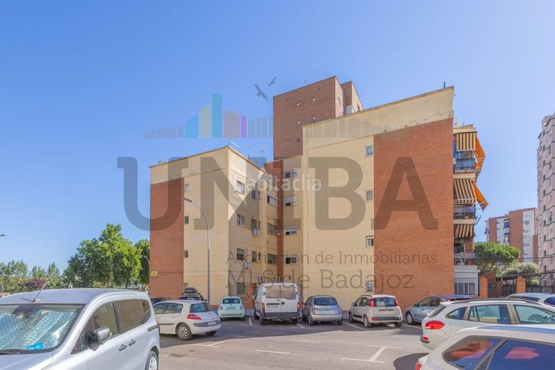 Foto 544899d6-bc13-463a-b747-9bd8e17ec2a9. Pis amb aparcament a Valdepasillas - La Paz - Huerta Rosales Badajoz