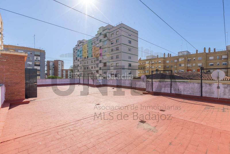 Foto beabf53a-8689-485d-a6aa-553d58305883. Pis amb aparcament a Valdepasillas - La Paz - Huerta Rosales Badajoz