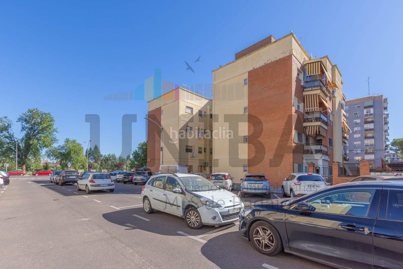 Foto e91b8808-8519-46a7-9356-ddf346ff8f2b. Pis amb aparcament a Valdepasillas - La Paz - Huerta Rosales Badajoz