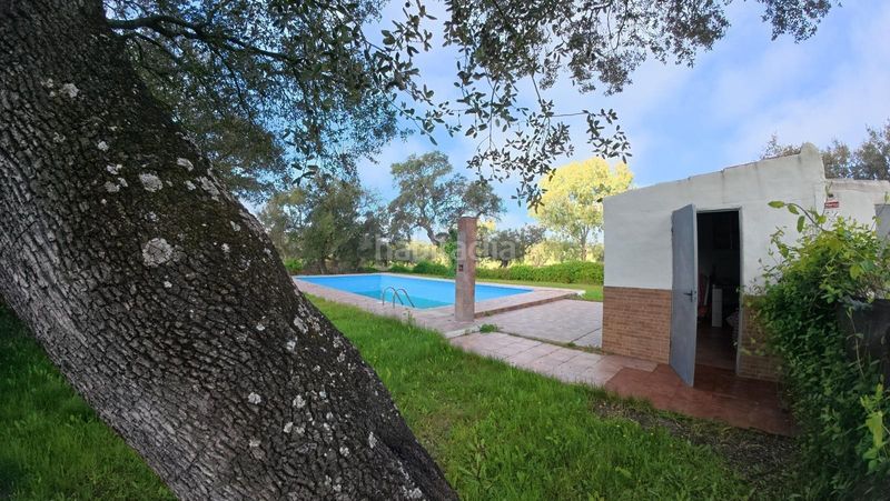 Foto 3ff80504-478d-44a8-a01d-1f16d946b5cd. Xalet amb piscina a Ciudad Jardín Badajoz