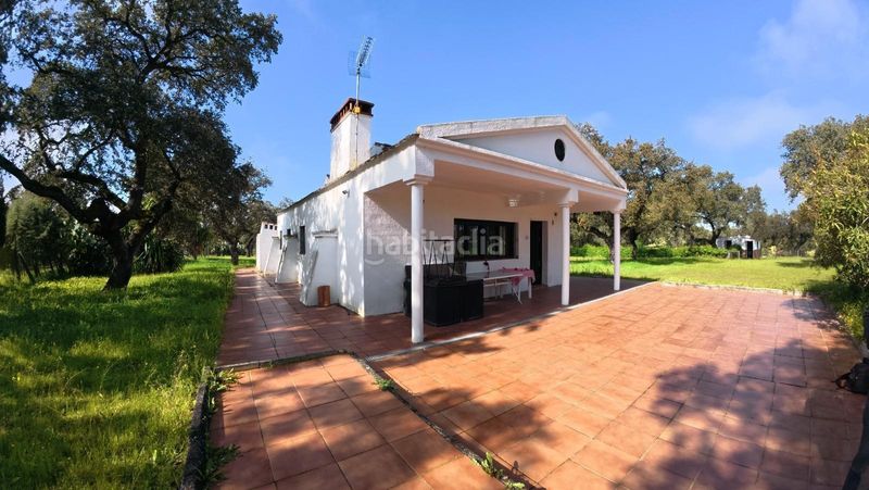 Foto b4fefb22-36e0-4262-8256-f604e1ce0335. Xalet amb piscina a Ciudad Jardín Badajoz