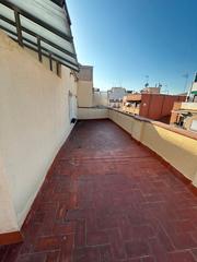 Piso en Guinard. Piso en muy buen estado con acceso directo a gran terraza en hor