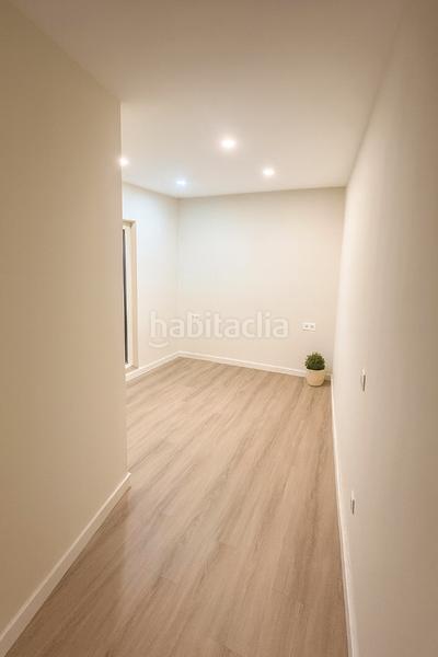 Foto f8162b89-204b-4638-8738-56a18225ea80. Etagenwohnung in Guinardó Barcelona