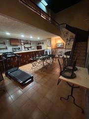 Geschftsraum  Calle de siclia. Oportunidad nica en sagrada familia: local amplio con patio y a