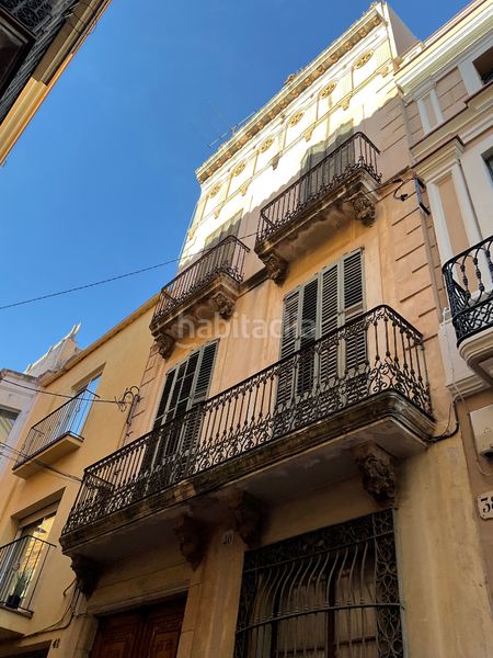 Foto 5e5a1750-58a0-46c8-b3be-6c4b034d6988. Casa amb xemeneia calefacció a Centre Arenys de Mar