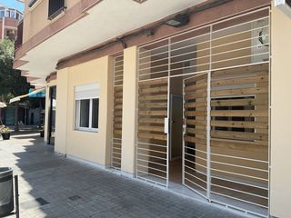 Flat in La Florida. Es ven aquest baix acabat de reformar a pubilla casas