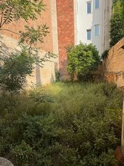 Casa adossada a Carrer d' euterpe 14. Casa d'estil neoclàssic al cor de sarrià