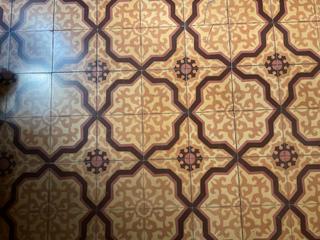 Maison jumelée à Carrer d' euterpe 14. Casa d'estil neoclàssic al cor de sarrià