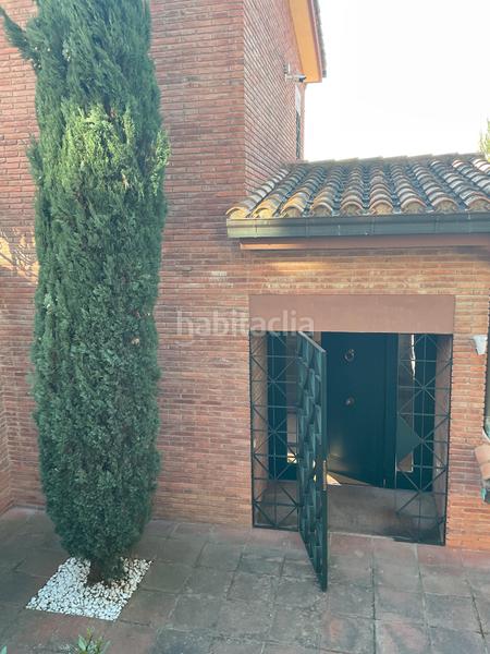 Foto 180e92de-3fc5-4f76-88d8-2657da27b0e0. Xalet amb xemeneia calefacció aparcament piscina a Barcelona