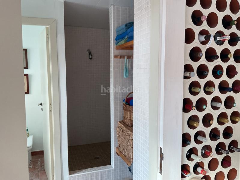 Foto 1b9ca5d4-6213-4da4-bd96-844c822de59a. Xalet amb xemeneia calefacció aparcament piscina a Barcelona