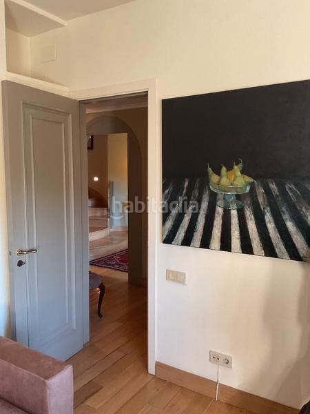 Foto 62bff7f8-a8ee-49dd-a271-b68383ee7a73. Xalet amb xemeneia calefacció aparcament piscina a Barcelona