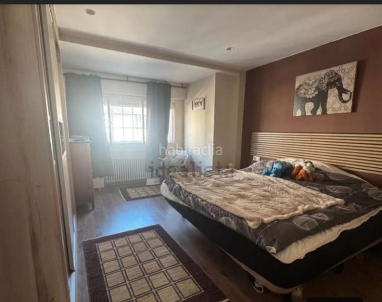 Foto a36cd047-afa5-454c-b93c-31493bcb15c6. Xalet a praza da lexión 8 a A Carballeira Ourense