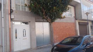 Local commercial à Rúa do profesor luis garcía arias 8. Venta local