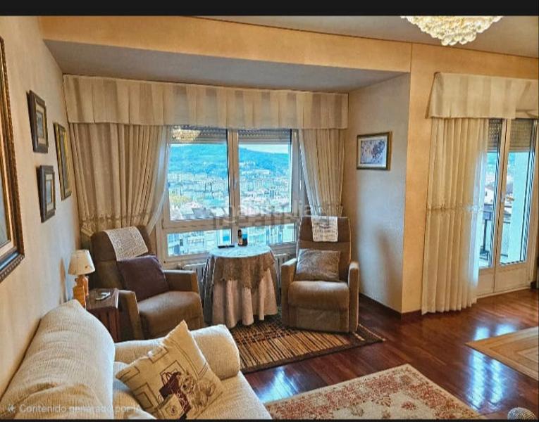 Foto ae413e86-05ae-4f53-b753-8cd2c5ab23b0. Pis a rúa san francisco 4a a Casco Viejo Ourense